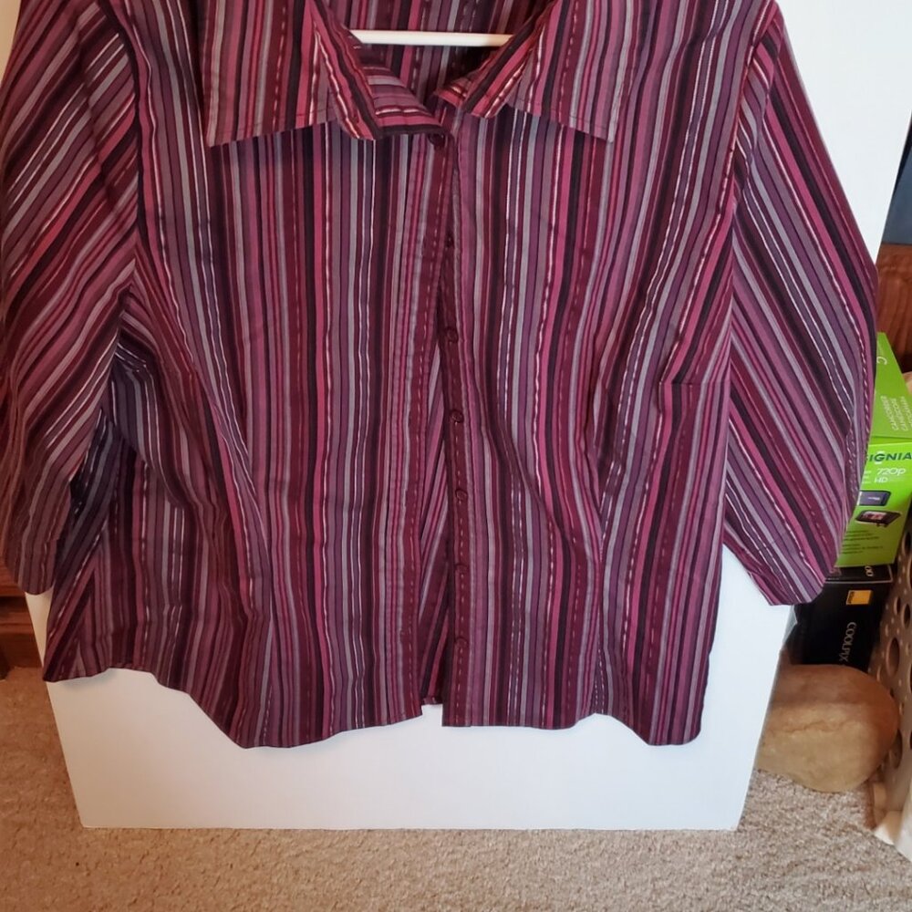 Apt 9 Blouse with Multicolor Burgundy Stripes - Size 1X